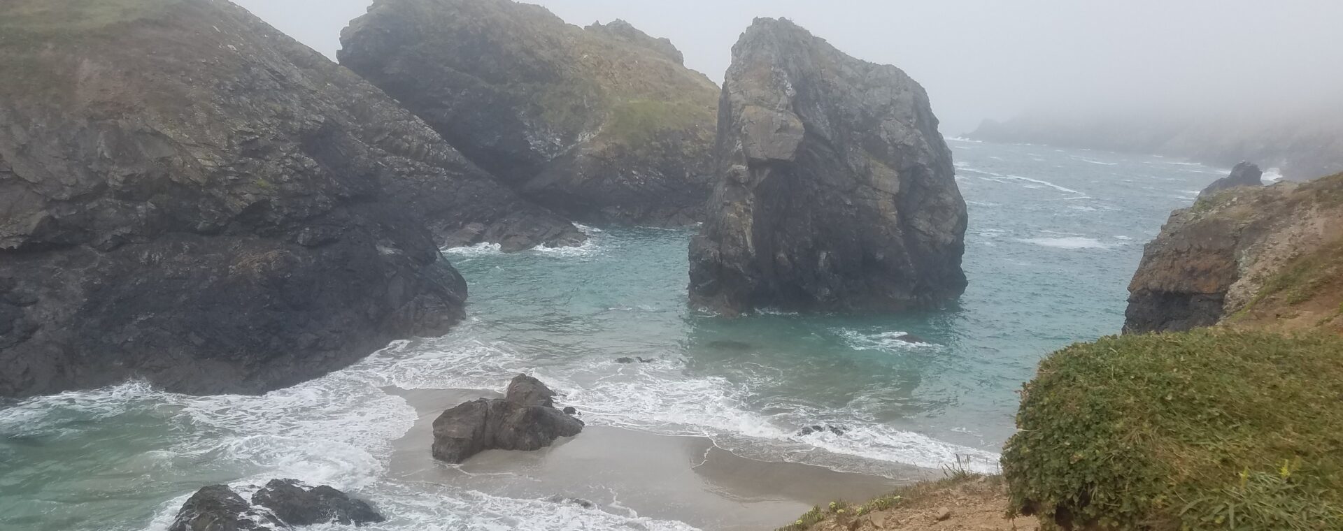 Best things to do in Cornwall. Visit Kynance Cove.