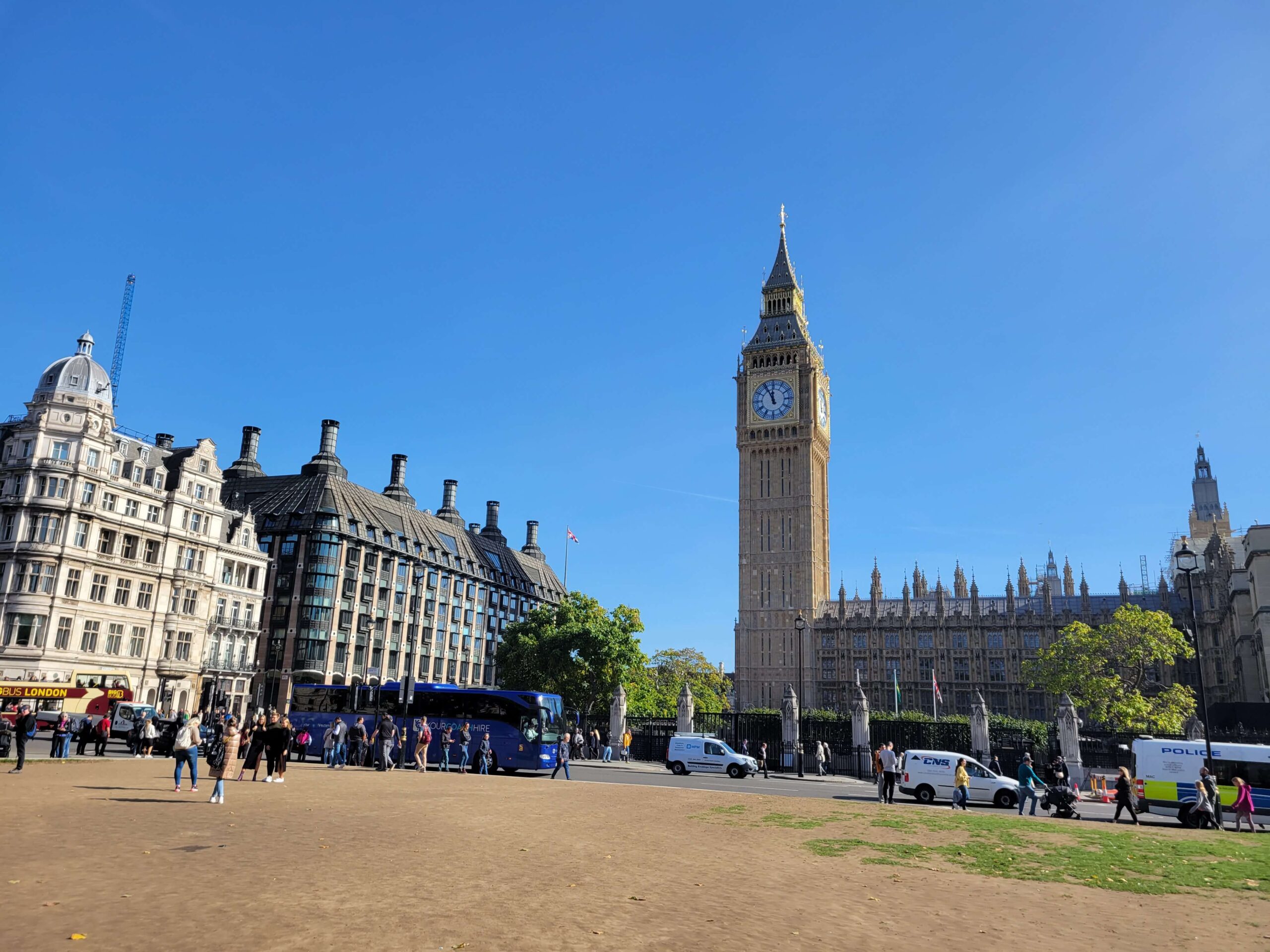 Houses of Parliament and Big Ben are one of the best things to do in London.