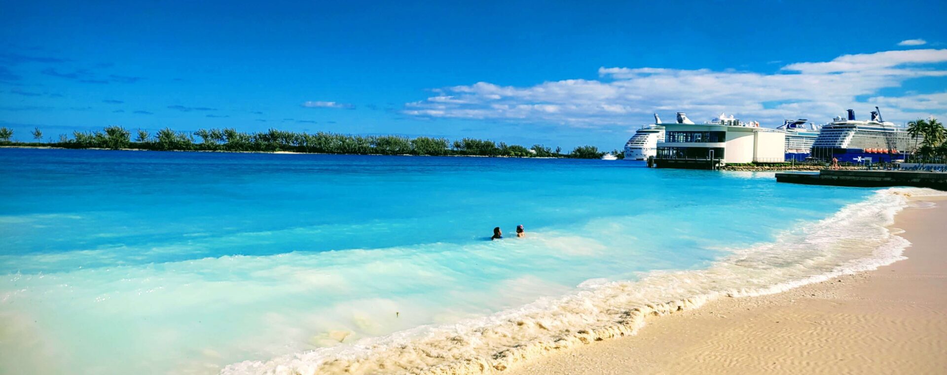 Junkanoo Beach is a budget friendly shore excursions in Nassau.