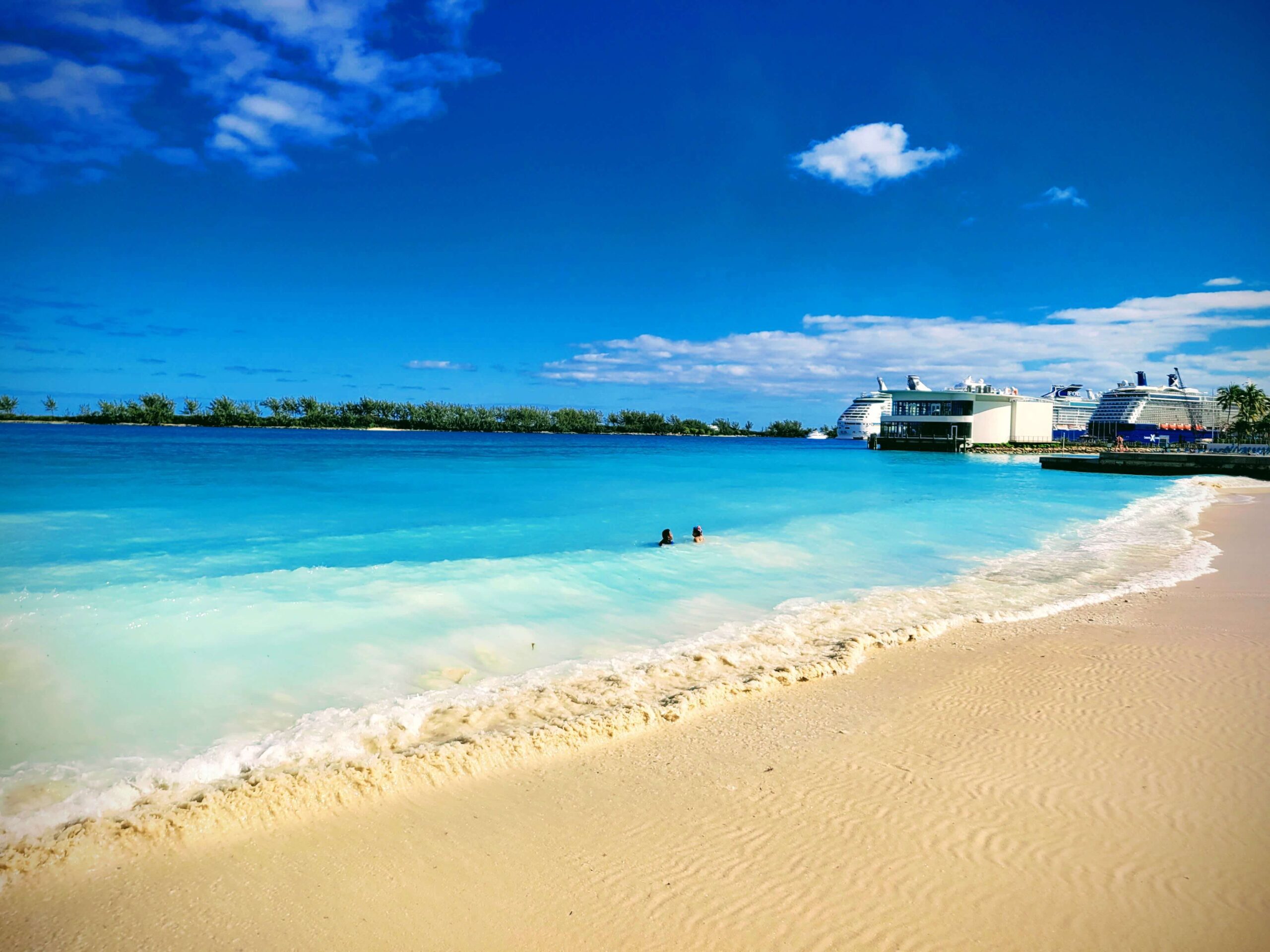 The Perfect BUDGET FRIENDLY Day in Nassau (for the cruisers)