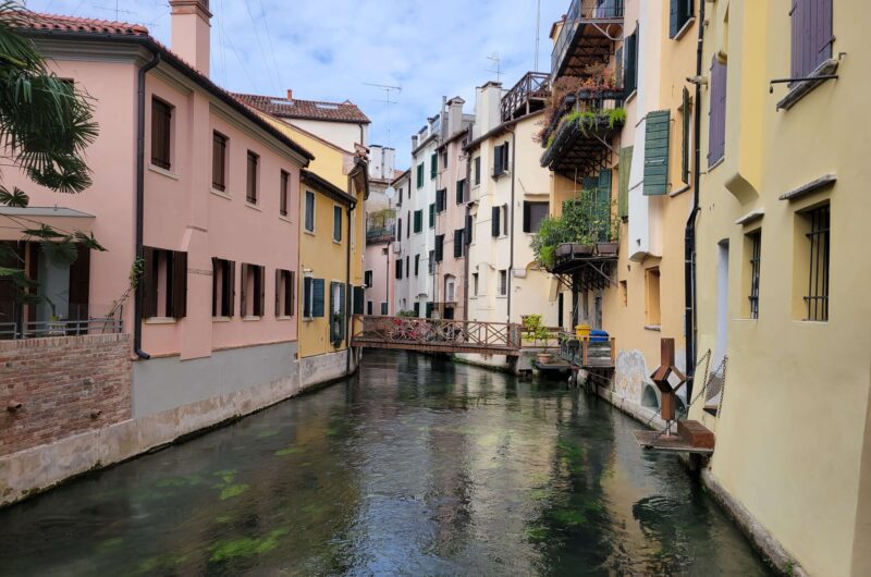 One of the best things to do in Treviso is to follow the canals.