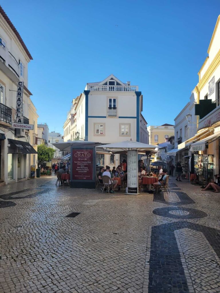 5 Day Travel Guide to Lagos, Portugal: Wander the streets. 