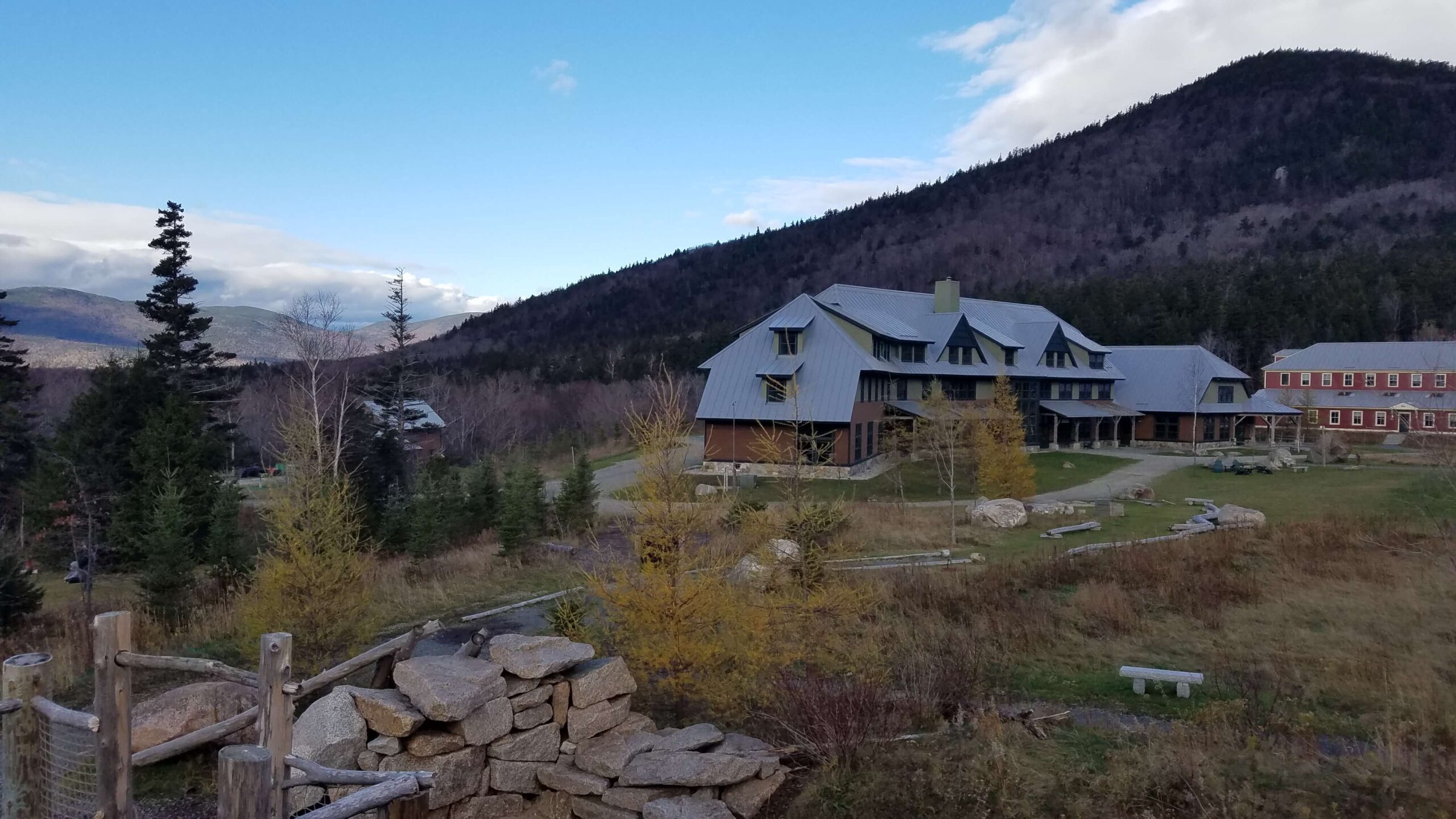 Best Hotels in the White Mountains of New Hampshire (For 2024)